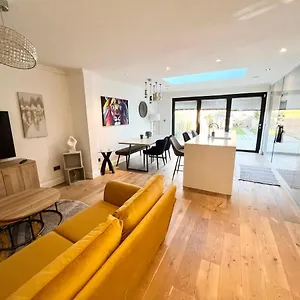  Holiday home Comfortable 3 Bedroom House With Garden And Parking - Sleeps Up To 6 United Kingdom
